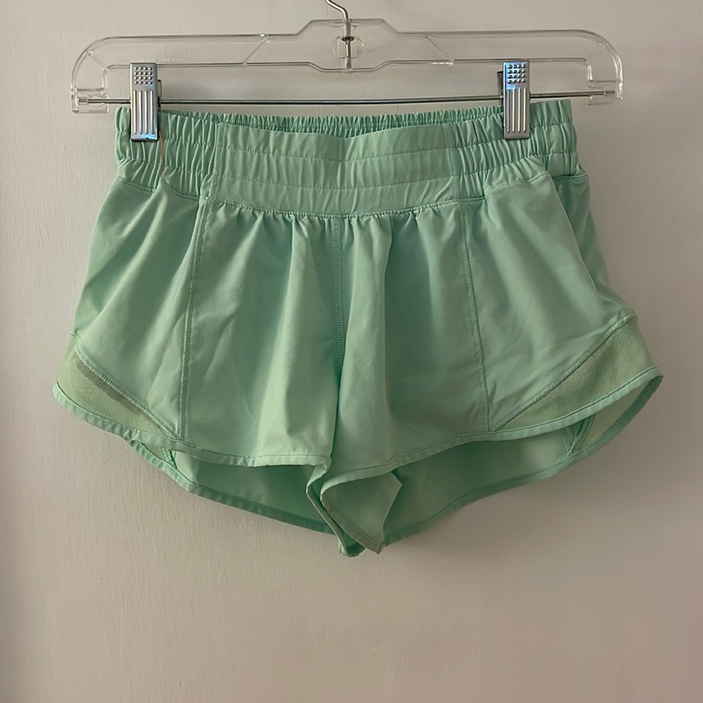 Lululemon hotty hot lined shorts